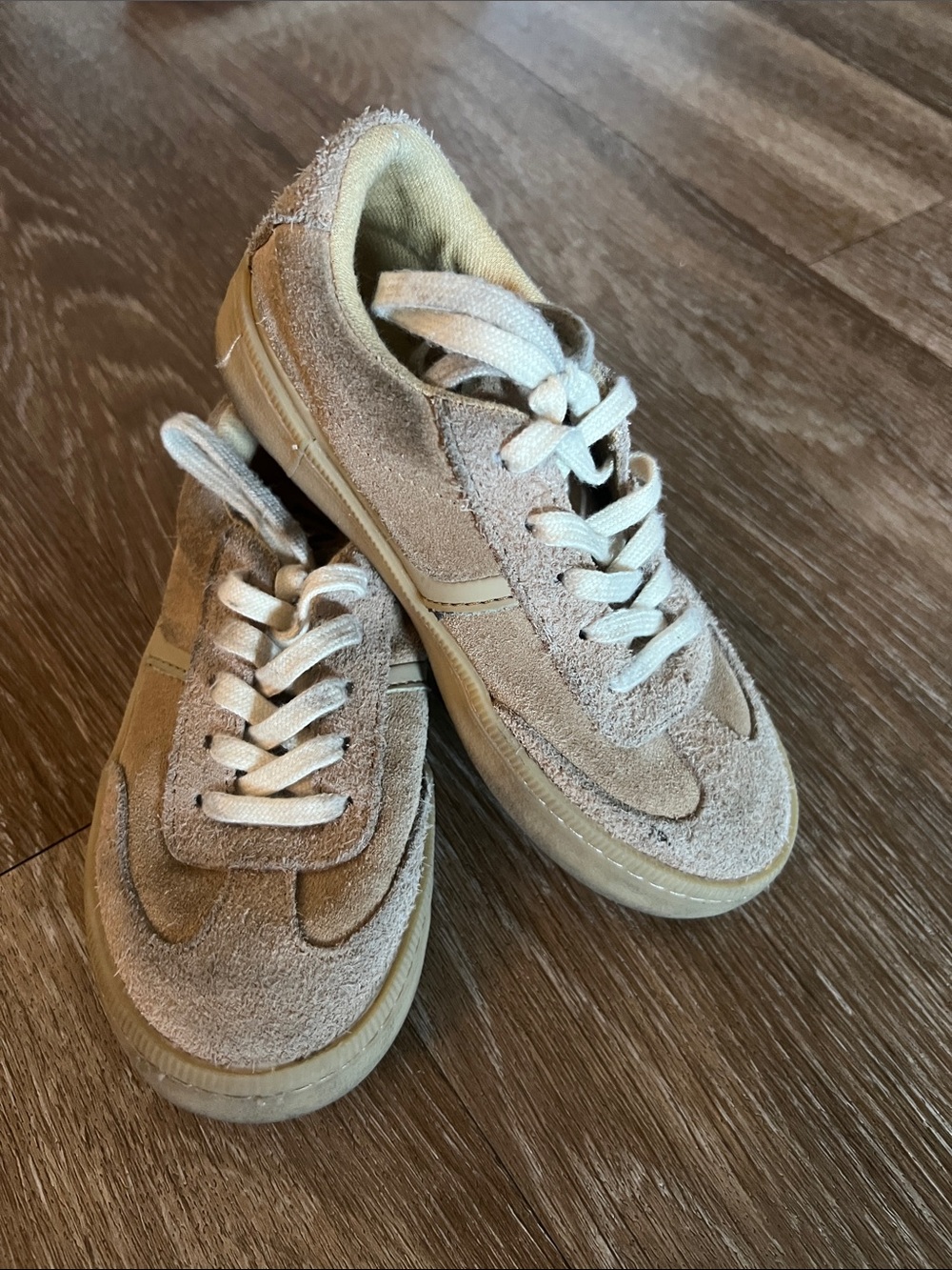 Zara Kids Suede Sneakers in Beige and Off-White